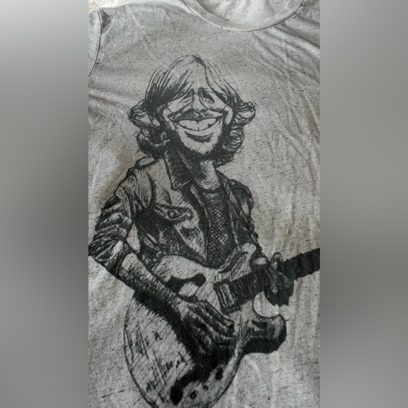 Trey Anastasio of Phish oatmeal colored Xl Tshirt